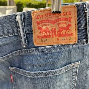 Levi 514 Straight Fit Men’s Jeans, Size 38Wx30L